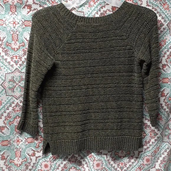 NWOT Apt 9 Olive Green Sweater, Size S - Picture 5 of 8